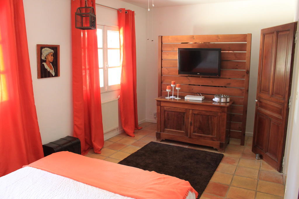 La Bousquatiere Bed & Breakfast Piolenc Phòng bức ảnh